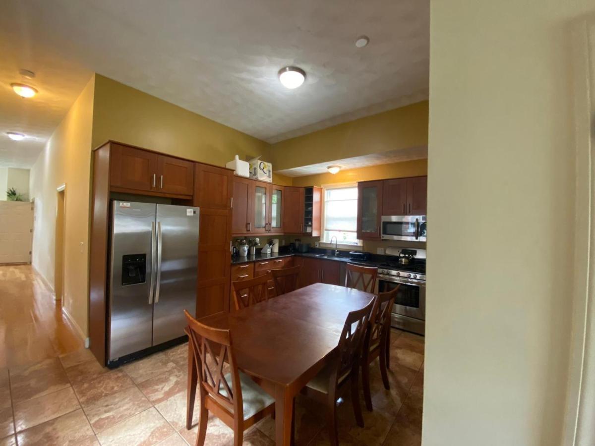 2 Bedroom Boston Condo In Jamaica Plain With Parking Exterior foto