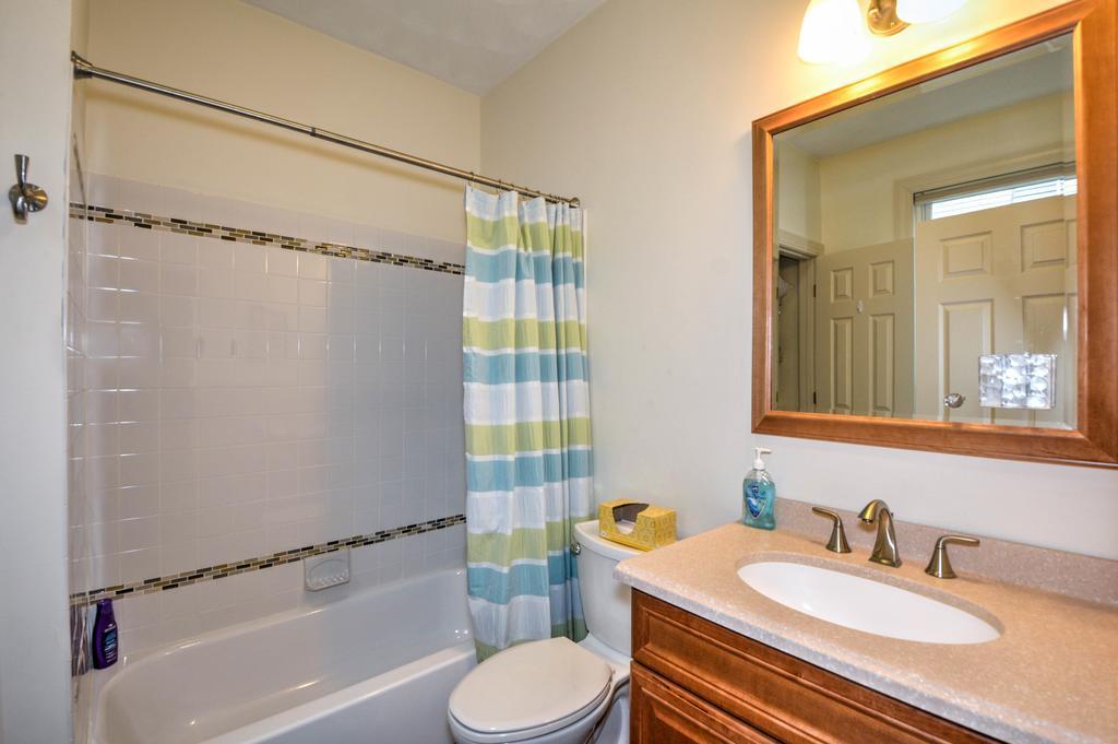 2 Bedroom Boston Condo In Jamaica Plain With Parking Exterior foto